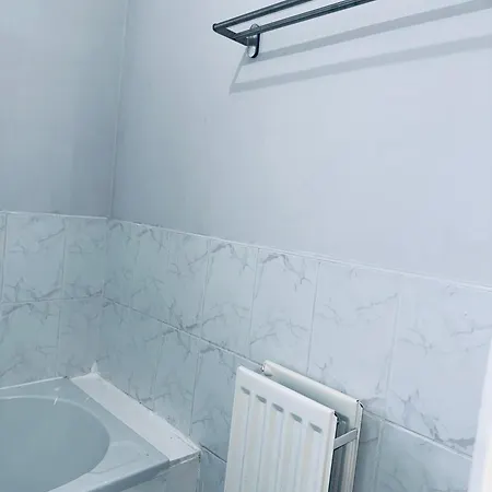 Stunning Double Bedroom * Drogheda